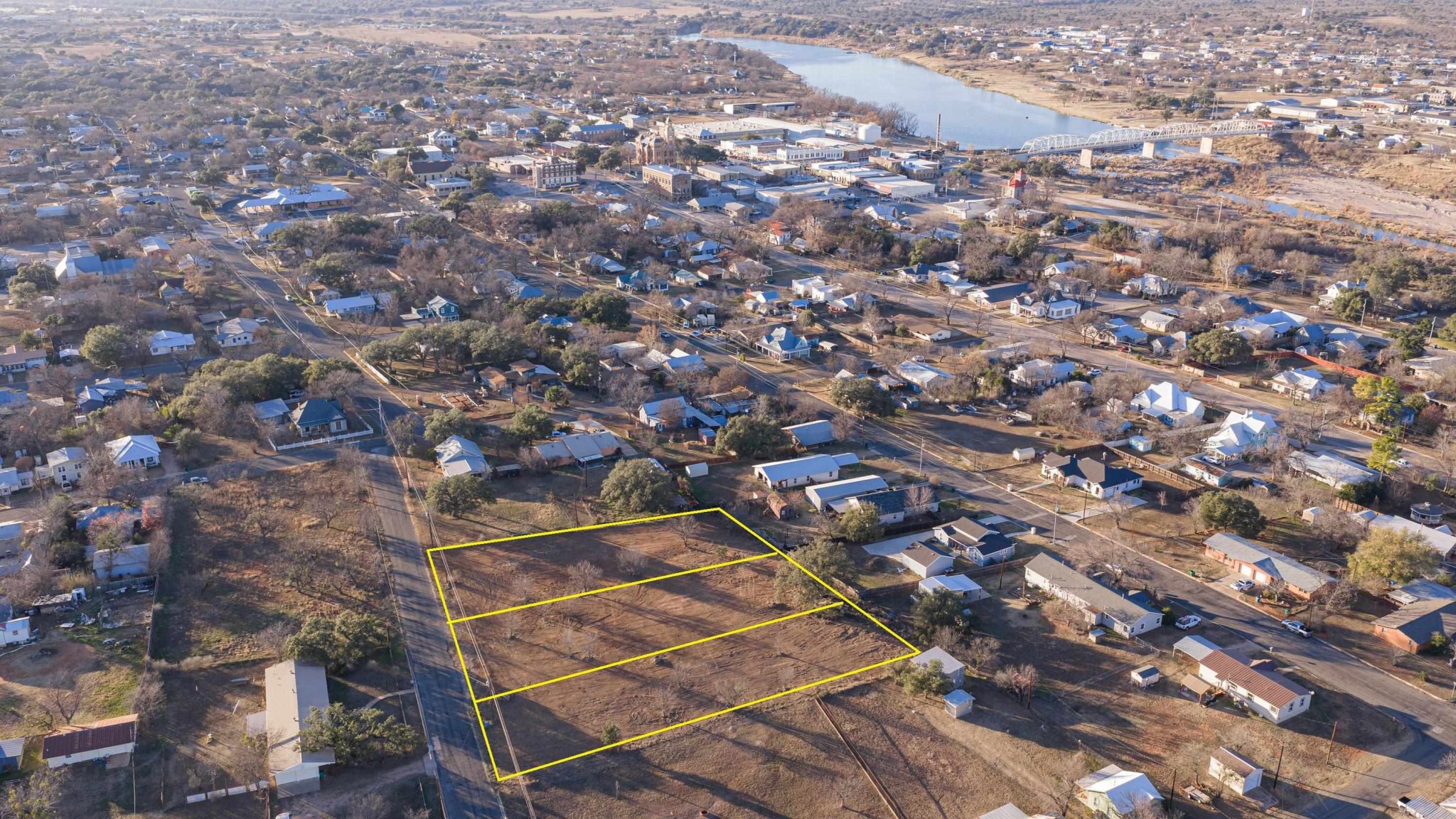TBD E Wallace, Llano
