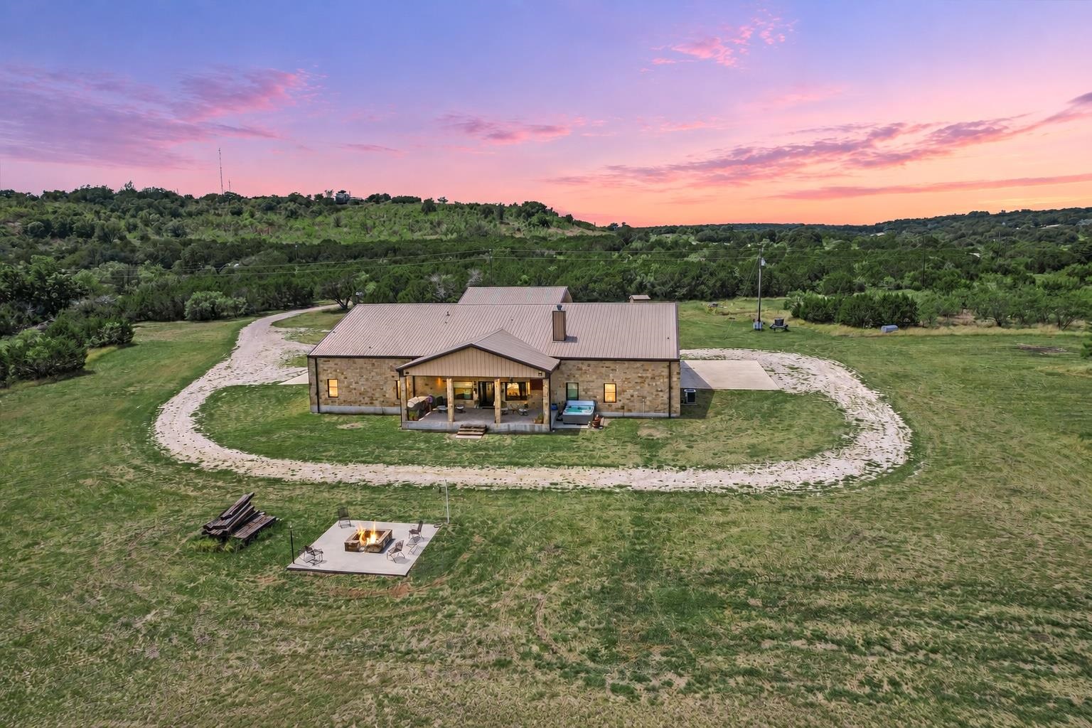 826 Black Jack Ranch Rd, Burnet