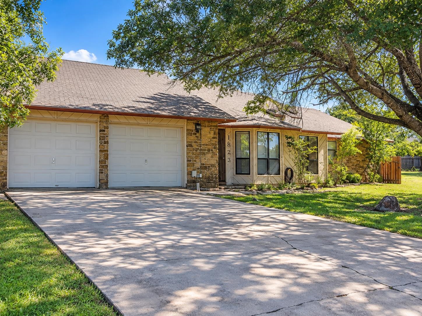 1823 Lacy, Marble Falls