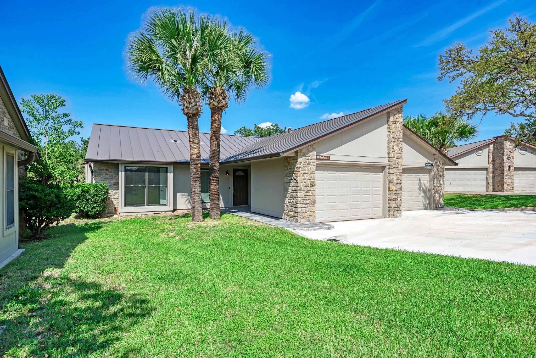100 Bay Point, Horseshoe Bay