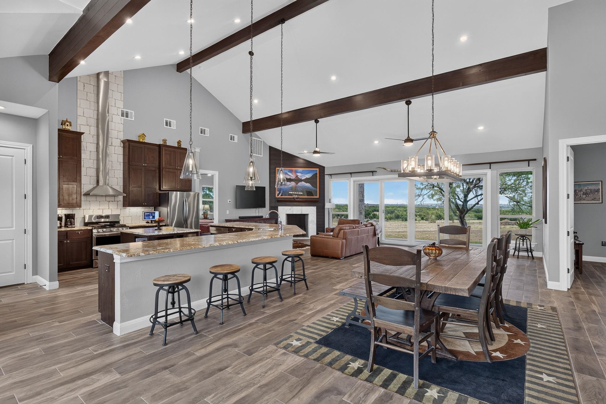 113 Jayhawk Ct, Burnet
