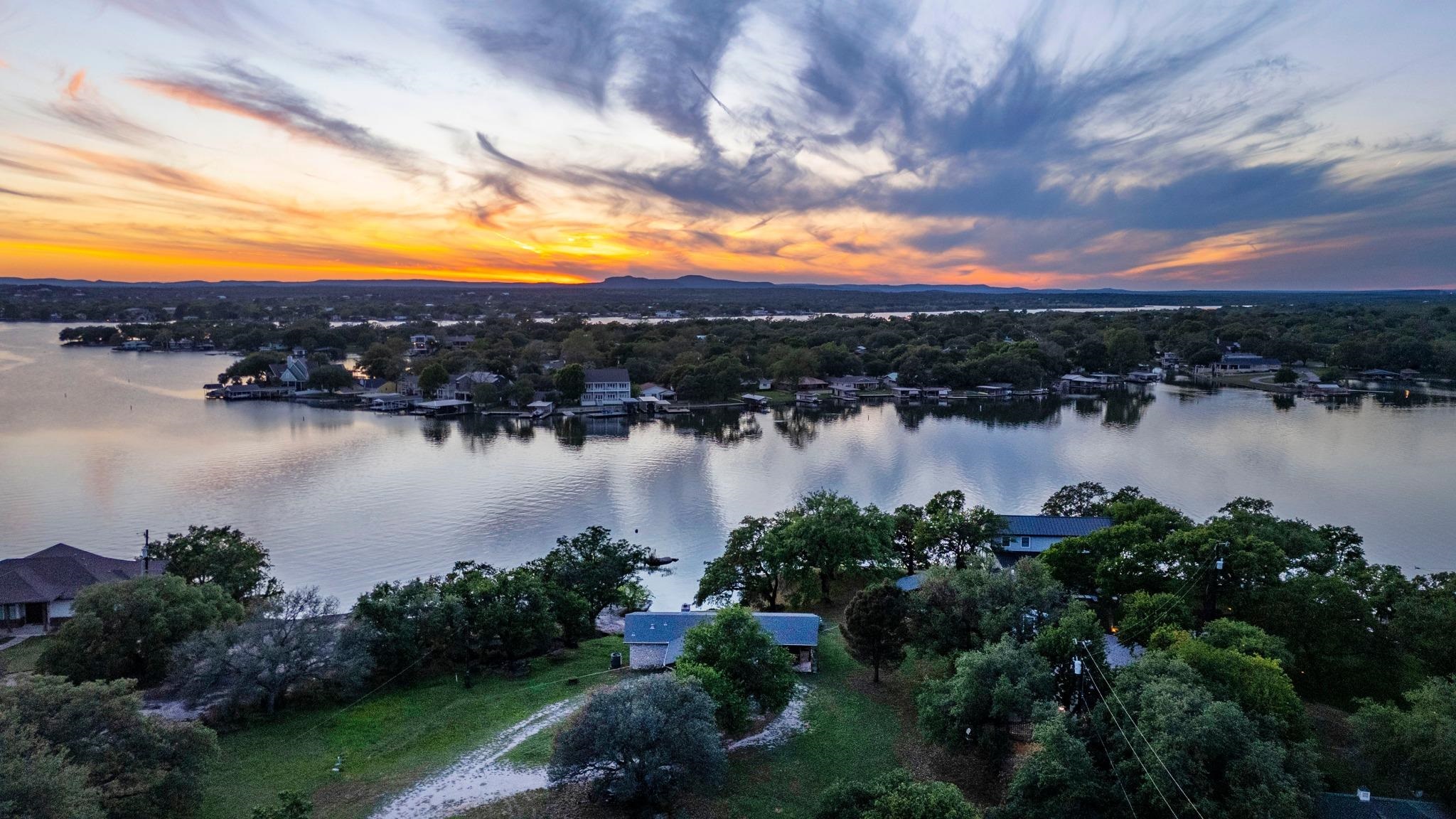 310 Castlehigh, Granite Shoals