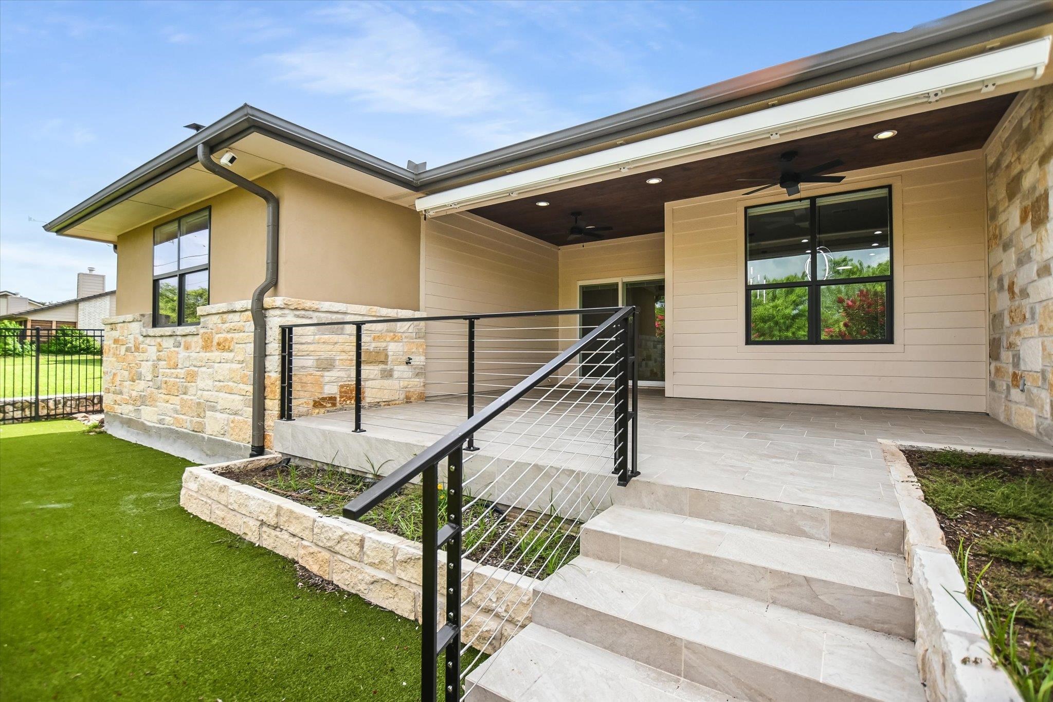 416 Hi Circle W Unit B, Horseshoe Bay